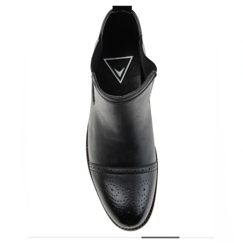 Garrett Men's Cap Toe Chelsea Boot